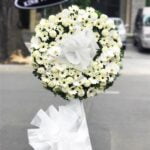 Có nên tặng hoa chia buồn đám tang không ? Vì sao ?